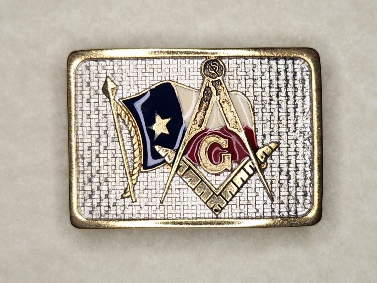 [Small Buckle Pic Missing] (Click here)
